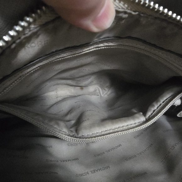 Michael Kors Mercer Medium Messenger Silver Snake Print Leather 3-in-1 Handbag - Picture 13 of 13